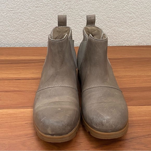 SOREL NL3719-005 Emelie Chelsea Waterproof Booties in  Quarry Gray/Taupe Size 7 - Picture 2 of 16